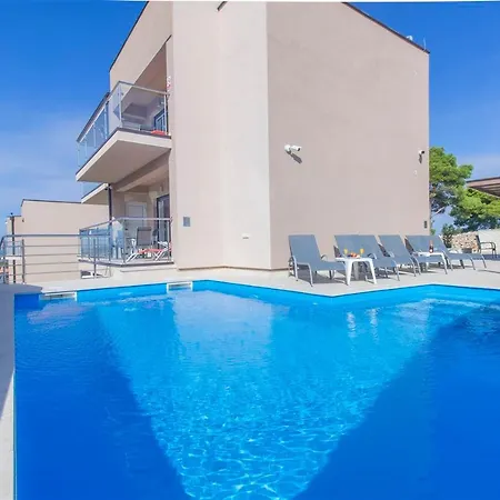 Of Murter, Two Bedroom 穆泰尔岛